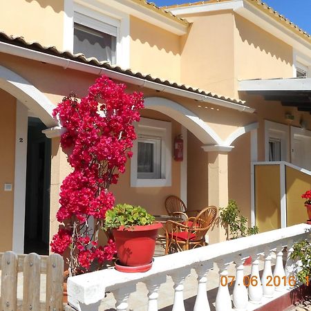 Villa Eleni Holidays Resort With Swimming Pool, Sidárion Dış mekan fotoğraf