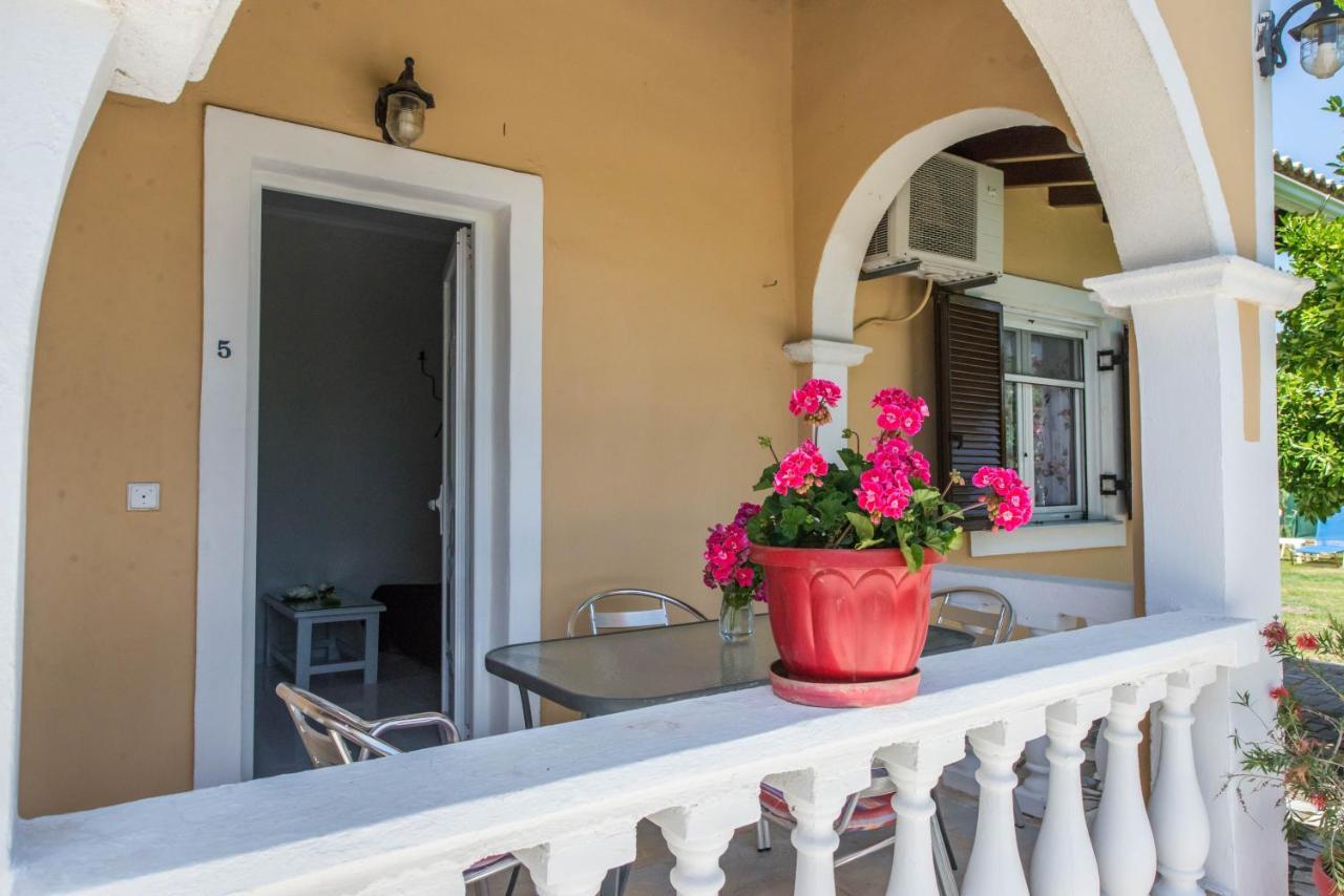 Villa Eleni Holidays Resort With Swimming Pool, Sidárion Dış mekan fotoğraf