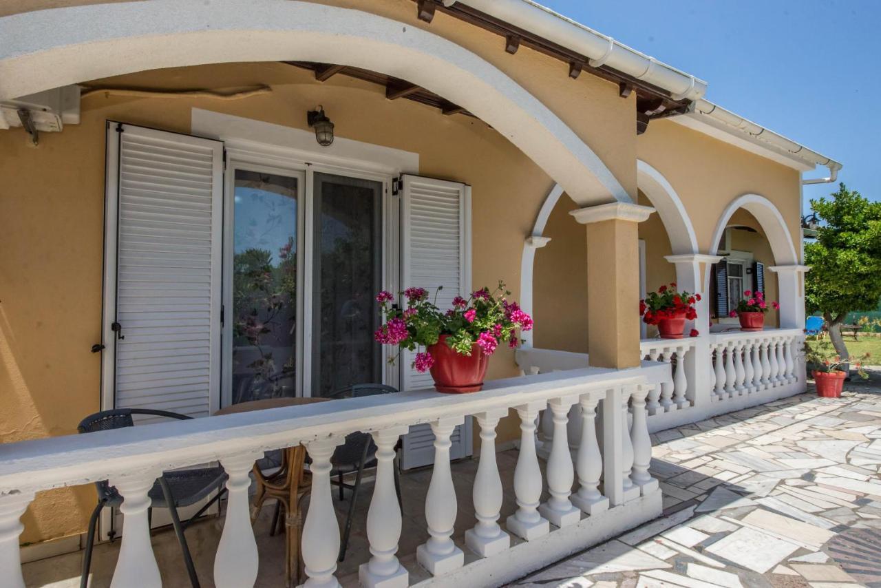 Villa Eleni Holidays Resort With Swimming Pool, Sidárion Dış mekan fotoğraf