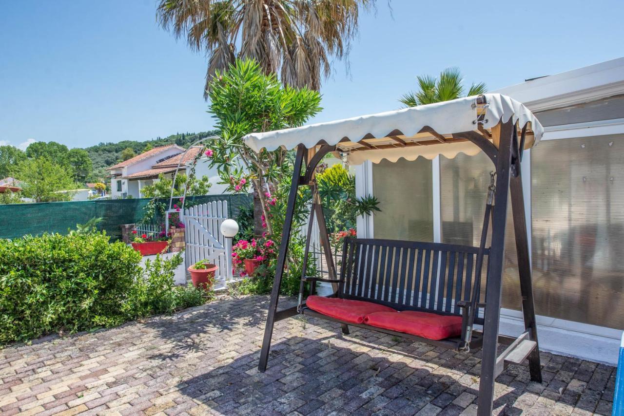 Villa Eleni Holidays Resort With Swimming Pool, Sidárion Dış mekan fotoğraf