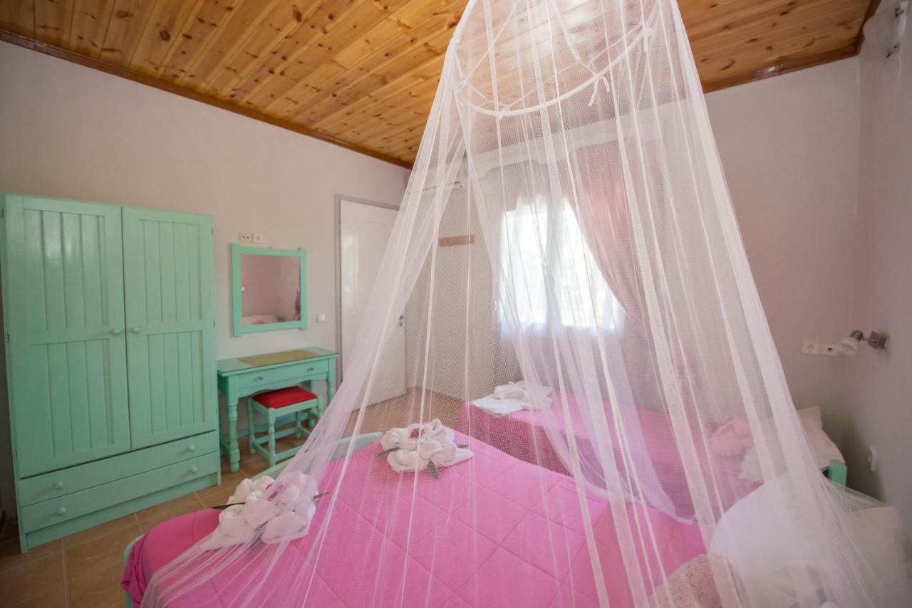 Villa Eleni Holidays Resort With Swimming Pool, Sidárion Dış mekan fotoğraf