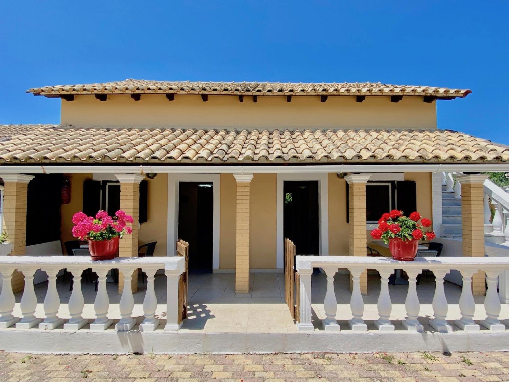 Villa Eleni Holidays Resort With Swimming Pool, Sidárion Dış mekan fotoğraf